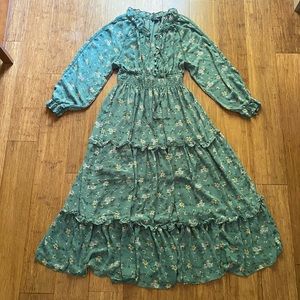 Lulu’s Delphine Sage Midi dress, Size L